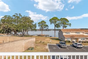 11001 SUNSET HARBOR ROAD, SUMMERFIELD, FL 34491 - MLS#MFROM717825