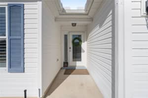 1852 WILLIAMSBURG AVENUE, THE VILLAGES, FL 32162 - MLS#MFROM718163