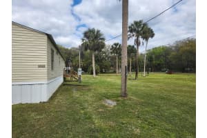 2122 CR 426, LAKE PANASOFFKEE, FL 33538 - MLS#MFROM718267