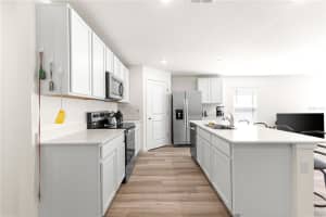 8729 TRIUMPH CIRCLE, WILDWOOD, FL 34785 - MLS#MFROM719053