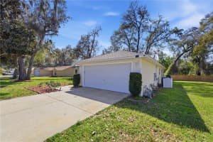 108 CHERRY BLOSSOM LANE, LADY LAKE, FL 32159 - MLS#MFROM719968