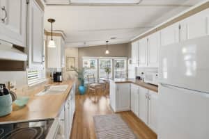 2285 LOMA POINT, HERNANDO, FL 34442 - MLS#MFROM720171