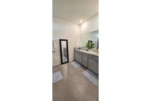 5227 NW 46TH LANE RD, OCALA, FL 34482 - MLS#MFROM720261