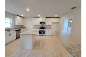 5702 136TH AVENUE, OCALA, FL 34481 - MLS#MFROM721146