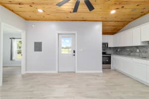 1427 102ND BOULEVARD, WILDWOOD, FL 34785 Sold 05/07/26