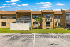2837 Ne 3rd St #203, OCALA
