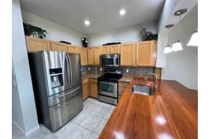9570 136TH PLACE, SUMMERFIELD, FL 34491 - MLS#MFROM722590