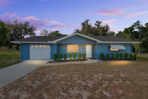 9317 E Crescent Dr, INVERNESS