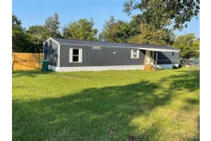 101 CAROLINE AVENUE, LADY LAKE, FL 32159 - MLS#MFROM723713