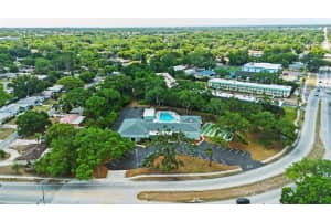 2047 GREENBRIAR BOULEVARD, CLEARWATER, FL 33763 - MLS#MFROM723771