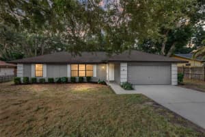 35 Pine Cir, OCALA