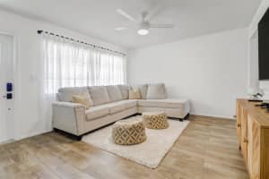 4711 FOREST GLEN DRIVE, NORTH FORT MYERS, FL 33903 - MLS#MFROM726353