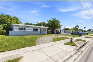 998 68TH STREET, HIALEAH, FL 33014 - MLS#MFROM726408