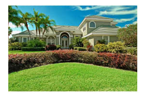 303 Quails Run Pass, Winter Haven, FL 33884, Sold 12/03/13