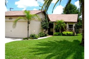 3908 Cypress Landing E, Winter Haven, FL 33884, Sold 08/14/14
