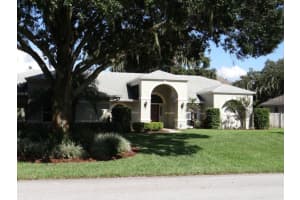 412 Horseshoe Ln NE, Winter Haven, FL 33881, Sold 04/07/15
