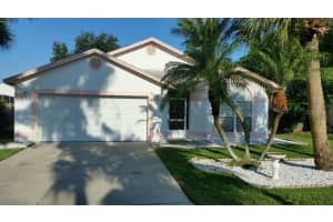 318 Montego Ct SE, Winter Haven, FL 33884, Sold 08/21/15