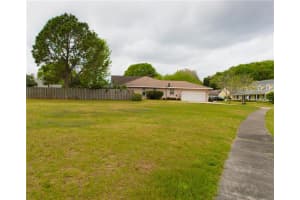 2112 Edgewater Cir SE, Winter Haven, FL 33880, Sold 05/31/16