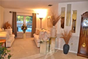332 Vail Dr, Winter Haven, FL 33884, Sold 07/29/16