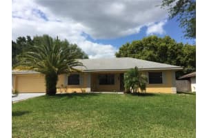 923 Hillgrove Ln, Auburndale, FL 33823, Sold 08/16/16