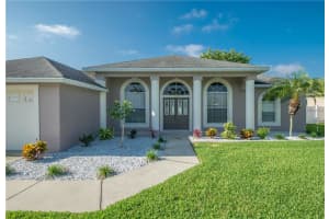 353 Ruby Lake Loop, Winter Haven, FL 33884, Sold 08/19/16