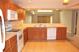 890 Summer Glen Dr, Winter Haven, FL 33880, Sold 03/12/17
