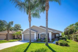 6914 Shimmering Dr, Lakeland, FL 33813, Sold 05/15/17