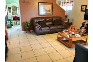 349 Rollins Dr, Davenport, FL 33837, Sold 11/13/17