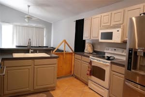 554 Halstead Dr, Davenport, FL 33897, Sold 12/29/17