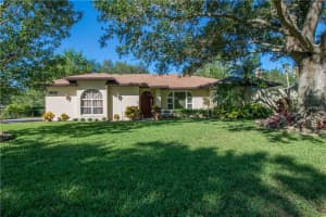 710 Lake Eloise Pl Dr, Winter Haven, FL 33884, Sold 12/07/17