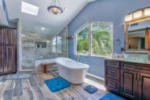3819 Gaines Dr, Winter Haven, FL 33884, Sold 01/03/22