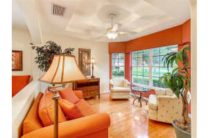 324 Niblick Cir, Winter Haven, FL 33881, Sold 10/28/21