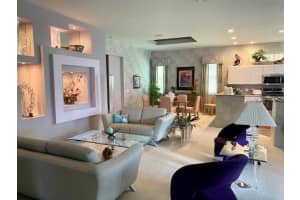 526 Clubhouse Dr, Lake Wales, FL 33898, Sold 10/29/21