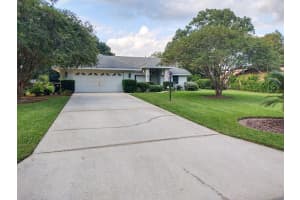 3811 Gaines Dr, Winter Haven, FL 33884, Sold 11/30/21