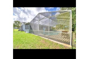 536 Paradise Island Pl, Haines City, FL 33844, Sold 01/12/22