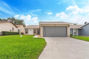 4008 Cypress Landing E, Winter Haven, FL 33884, Sold 02/14/22