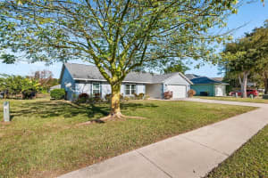 232 Waterview Cir, Auburndale, FL 33823, Sold 02/18/22