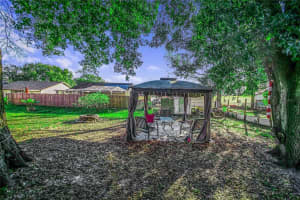 250 Kings Pond Ave, Winter Haven, FL 33880, Sold 02/18/22