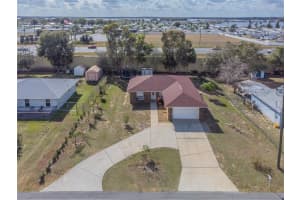 420 Paradise Island Dr, Haines City, FL 33844, Sold 02/28/22