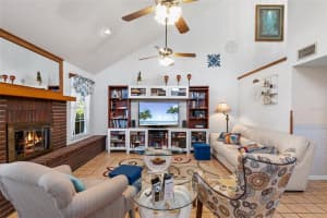 232 Hill Ct, Winter Haven, FL 33881, Sold 03/25/22