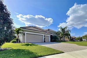 122 Stargrass Dr, Auburndale, FL 33823, Sold 05/11/22