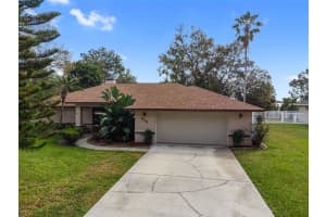 810 Carlton Ct, Winter Haven, FL 33884, Sold 06/28/22