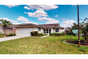 2258 Silver Re Dr, Lakeland, FL 33810, Sold 05/02/22