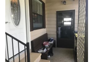 6051 Grand Oaks Dr SE, Winter Haven, FL 33884, Sold 04/28/22