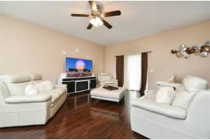 1451 Salisbury Dr, Winter Haven, FL 33881, Sold 04/15/22