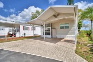 414 Gary Player Dr, Davenport, FL 33837, Sold 05/03/22