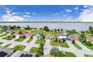 3946 Island Lakes Dr, Winter Haven, FL 33881, Sold 04/13/22