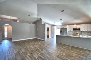 637 Sunway Ln, Winter Haven, FL 33880, Sold 04/20/22
