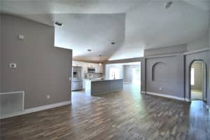 637 Sunway Ln, Winter Haven, FL 33880, Sold 04/20/22