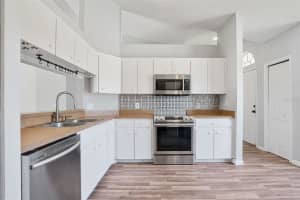 4421 Burlington Dr, Winter Haven, FL 33880, Sold 04/06/22